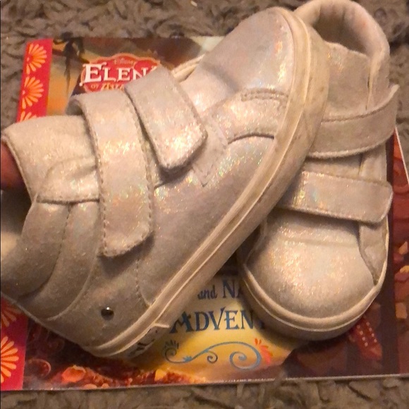 Zara Other - Holographic toddler sneaker